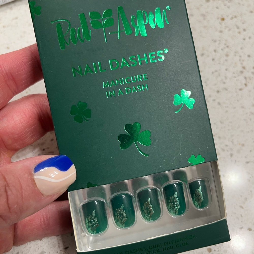 Red aspen St Patrick day nails. Limited edition. Sold out